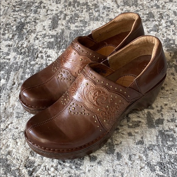 Ariat nursing shoes Clearance